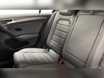 Used Volkswagen Golf 2019 for sale - 77320967: Photo