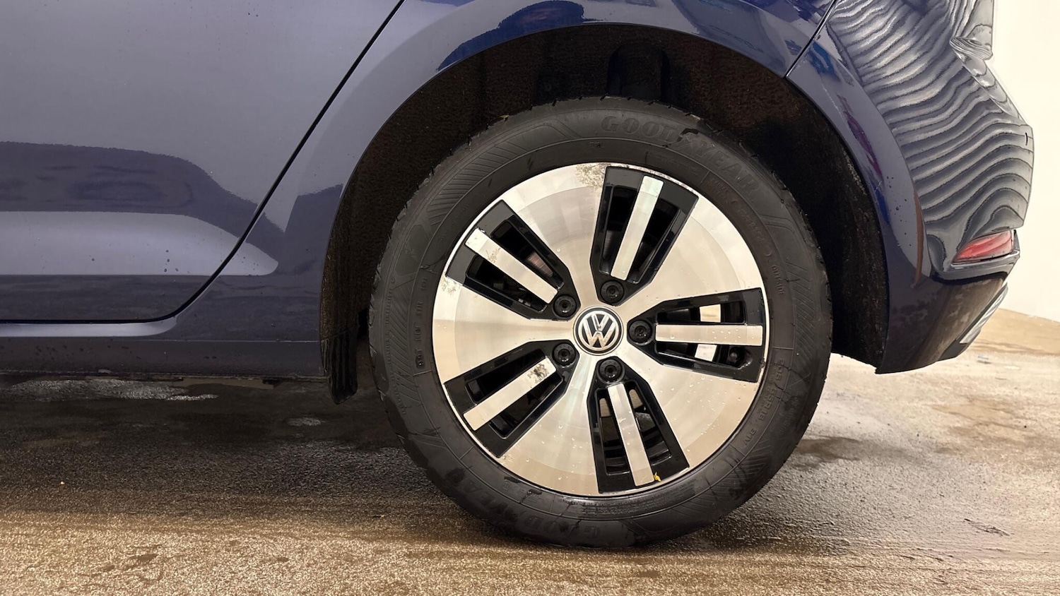 Used Volkswagen Golf for sale - 77320967: Photo 6