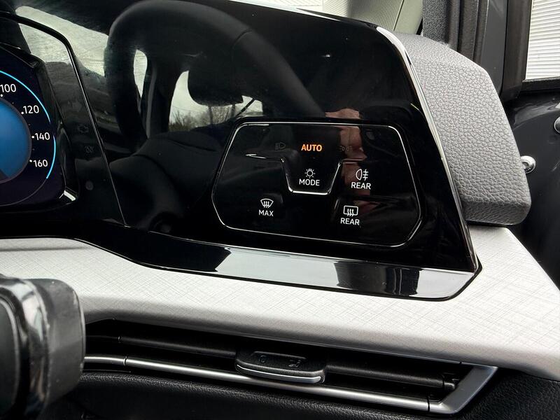 Used Volkswagen Golf 2022 for sale - 77350191: Photo 42