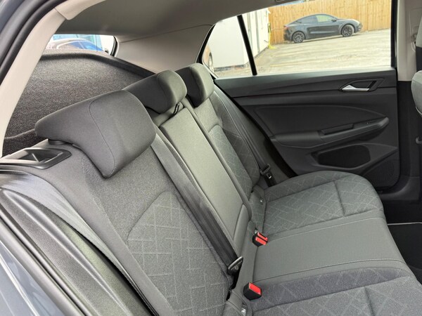 Used Volkswagen Golf 2022 for sale - 76108746: Photo 37
