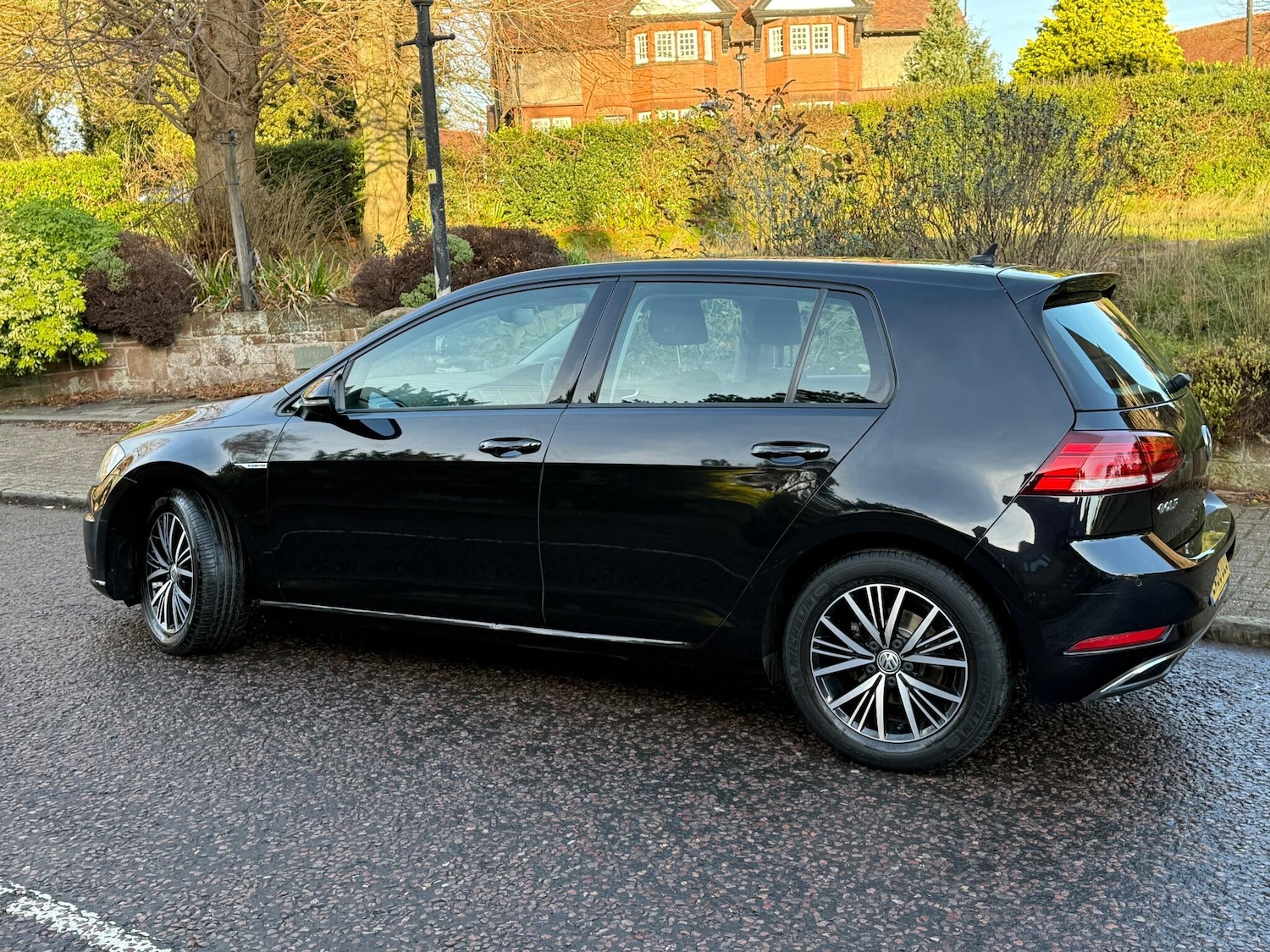Used Volkswagen Golf 2018 for sale - 76727240: Photo 14
