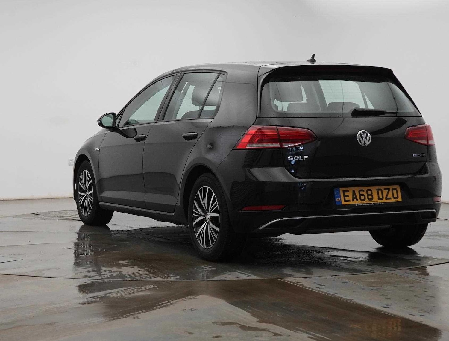 Used Volkswagen Golf for sale - 76727240: Photo 3