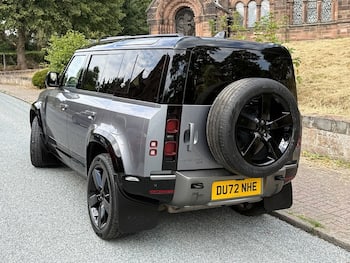 Used Land Rover Defender 110 2022 for sale - 79468750: Photo