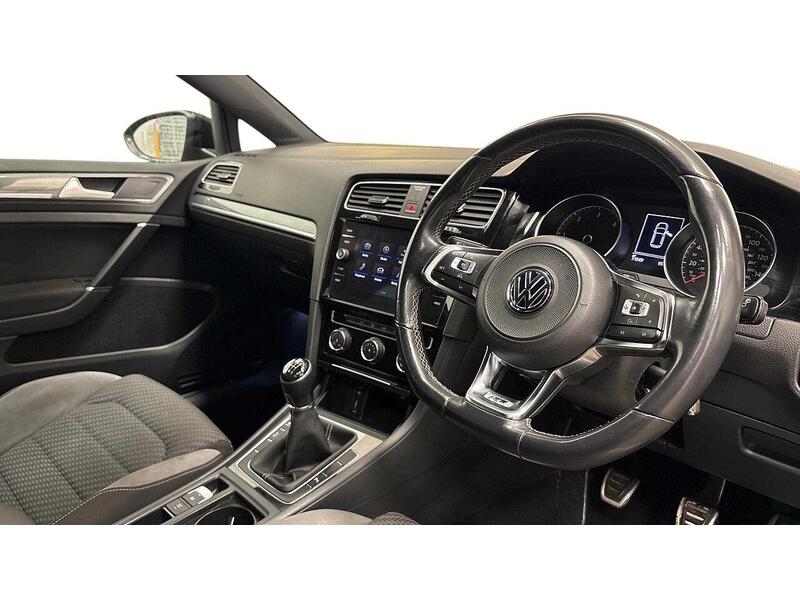 Used Volkswagen Golf 2018 for sale - 77543618: Photo 2