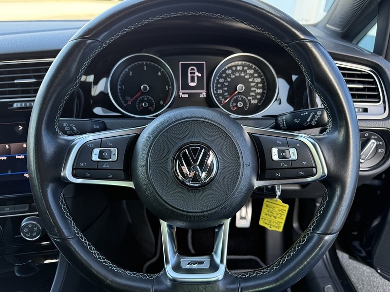 Used Volkswagen Golf 2018 for sale - 77543618: Photo 36