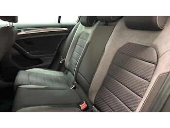 Used Volkswagen Golf 2018 for sale - 77543618: Photo