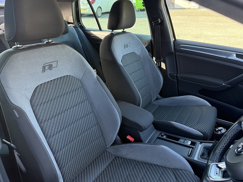 Used Volkswagen Golf 2018 for sale - 77543618: Photo 45