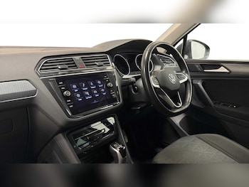 Used Volkswagen Tiguan 2022 for sale - 77279426: Photo