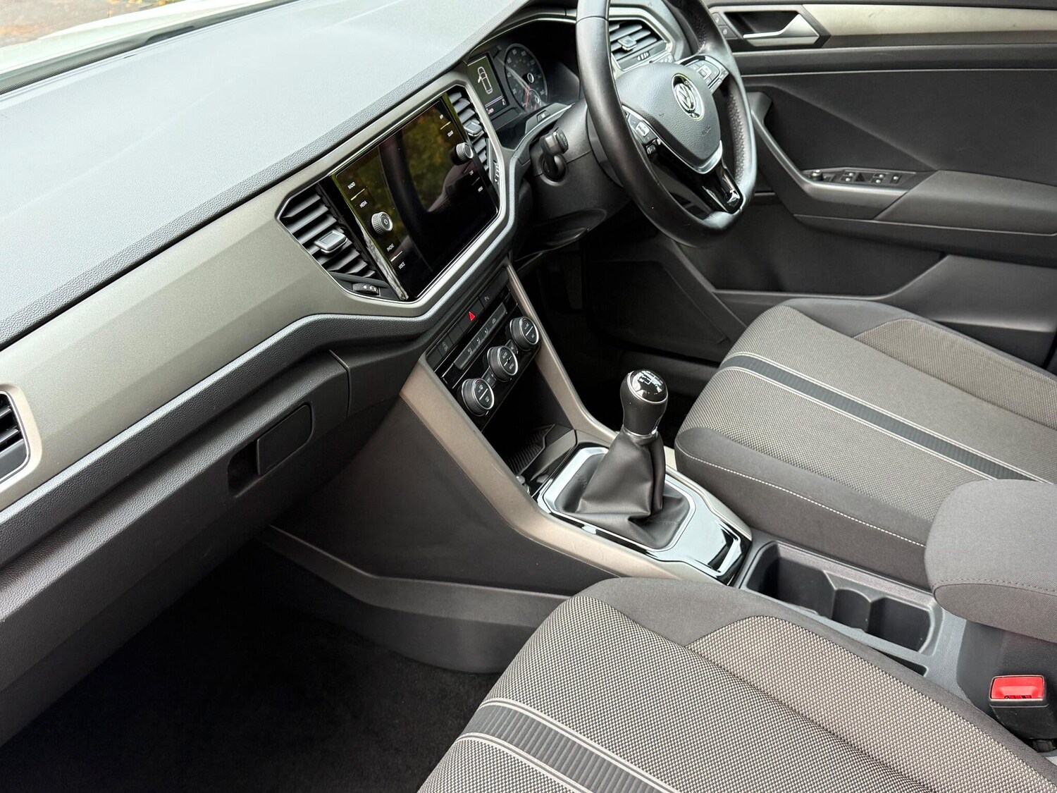 Used Volkswagen T-Roc 2020 for sale - 76527851: Photo 31