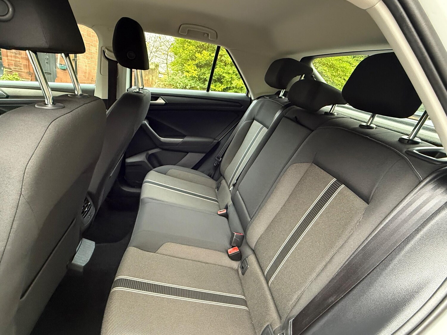 Used Volkswagen T-Roc 2020 for sale - 76527851: Photo 35