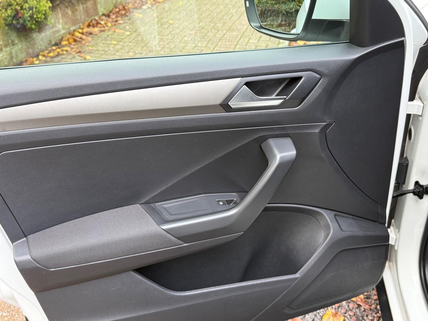 Used Volkswagen T-Roc 2020 for sale - 76527851: Photo 40