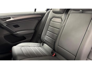 Used Volkswagen Golf 2019 for sale - 77350187: Photo