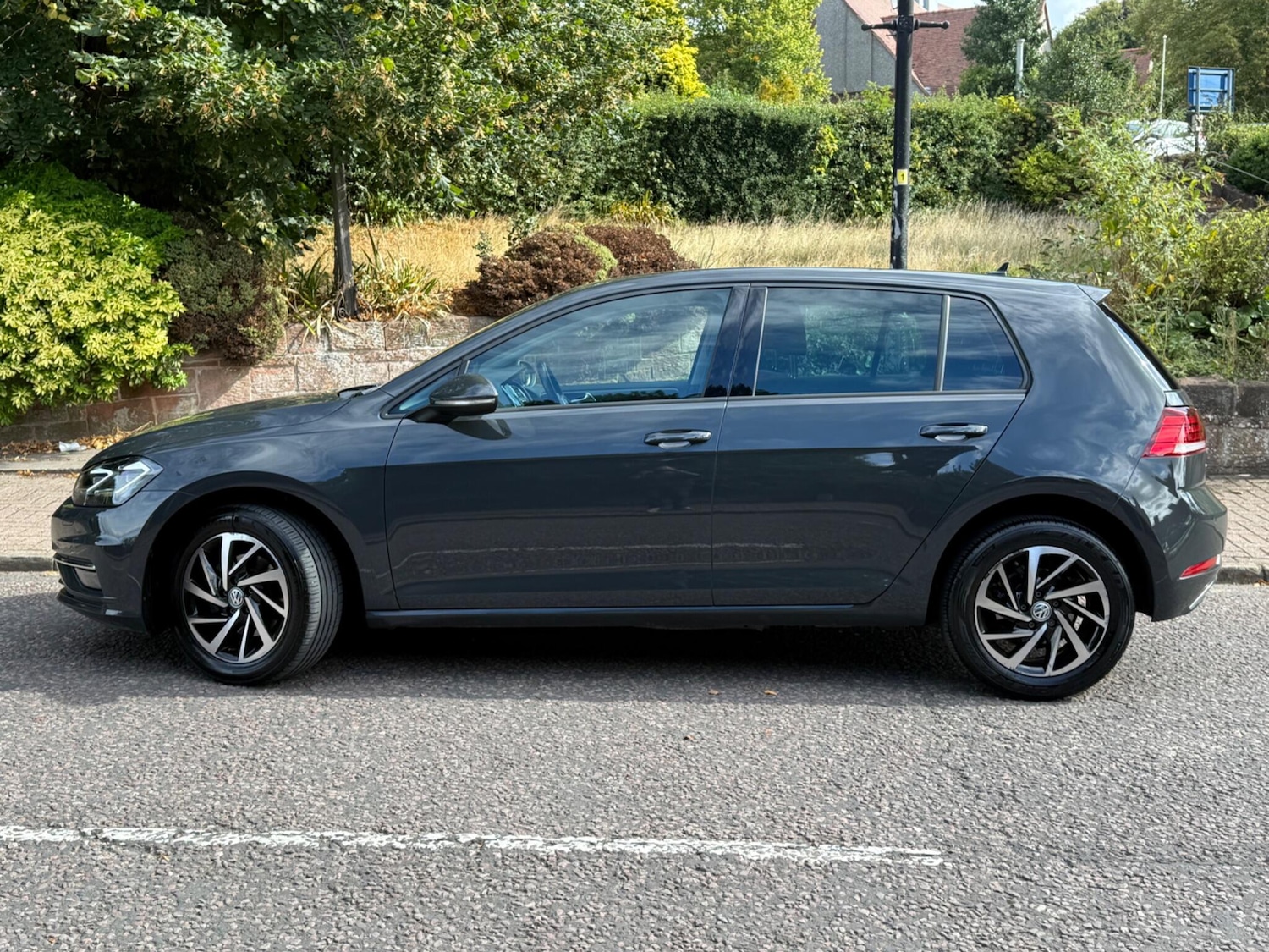 Used Volkswagen Golf 2020 for sale - 75747423: Photo 23