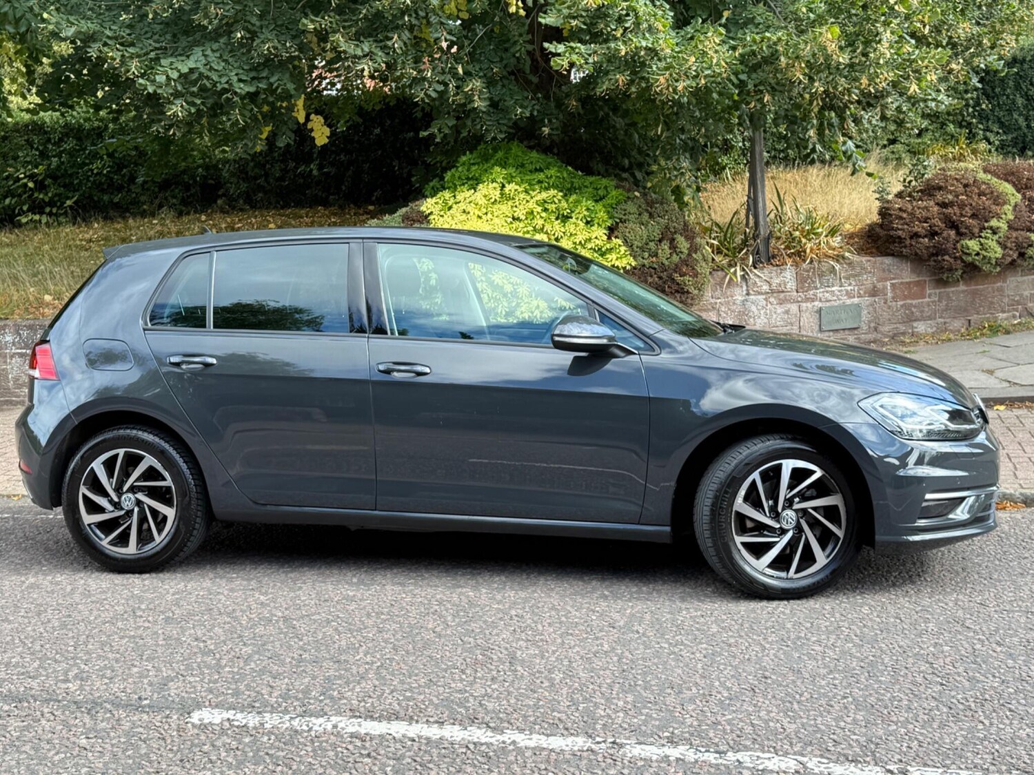 Used Volkswagen Golf 2020 for sale - 75747423: Photo 31