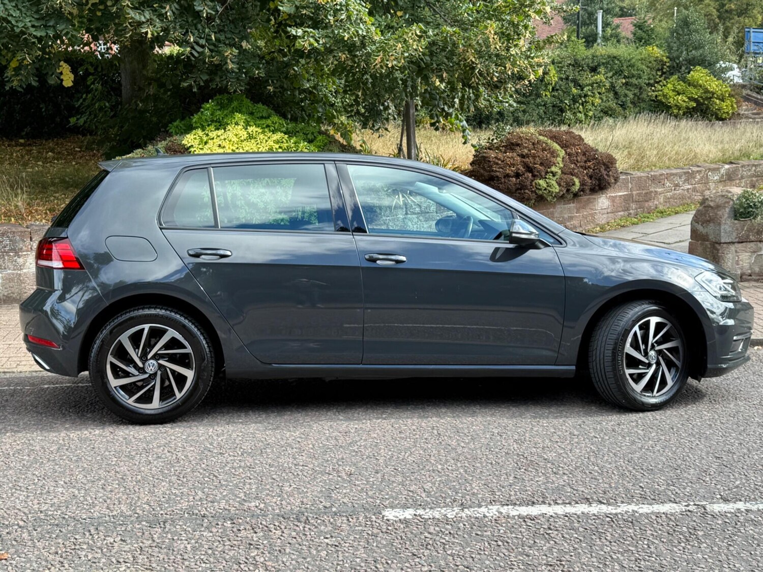 Used Volkswagen Golf 2020 for sale - 75747423: Photo 33