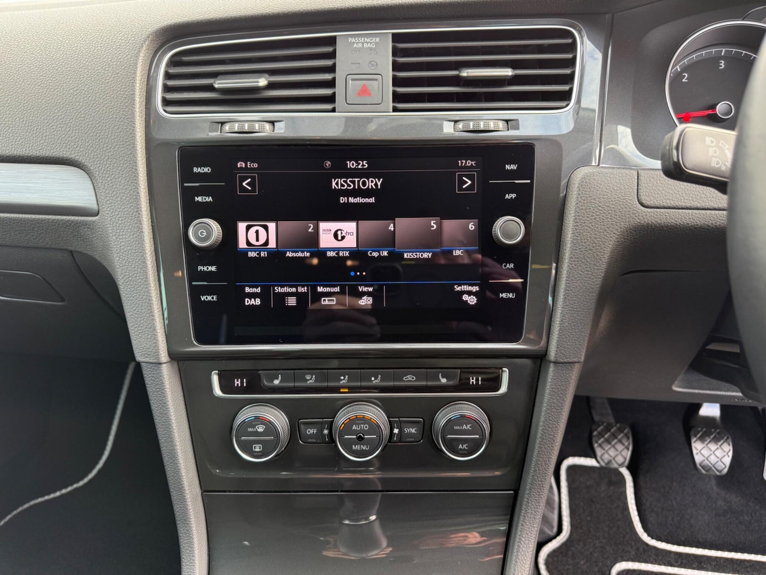 Used Volkswagen Golf 2020 for sale - 75747423: Photo 57