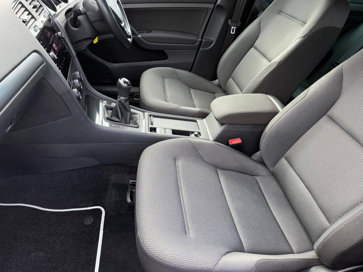 Used Volkswagen Golf 2020 for sale - 75747423: Photo 62