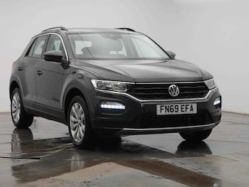 Used Volkswagen T-Roc 2019 for sale - 78746050: Photo