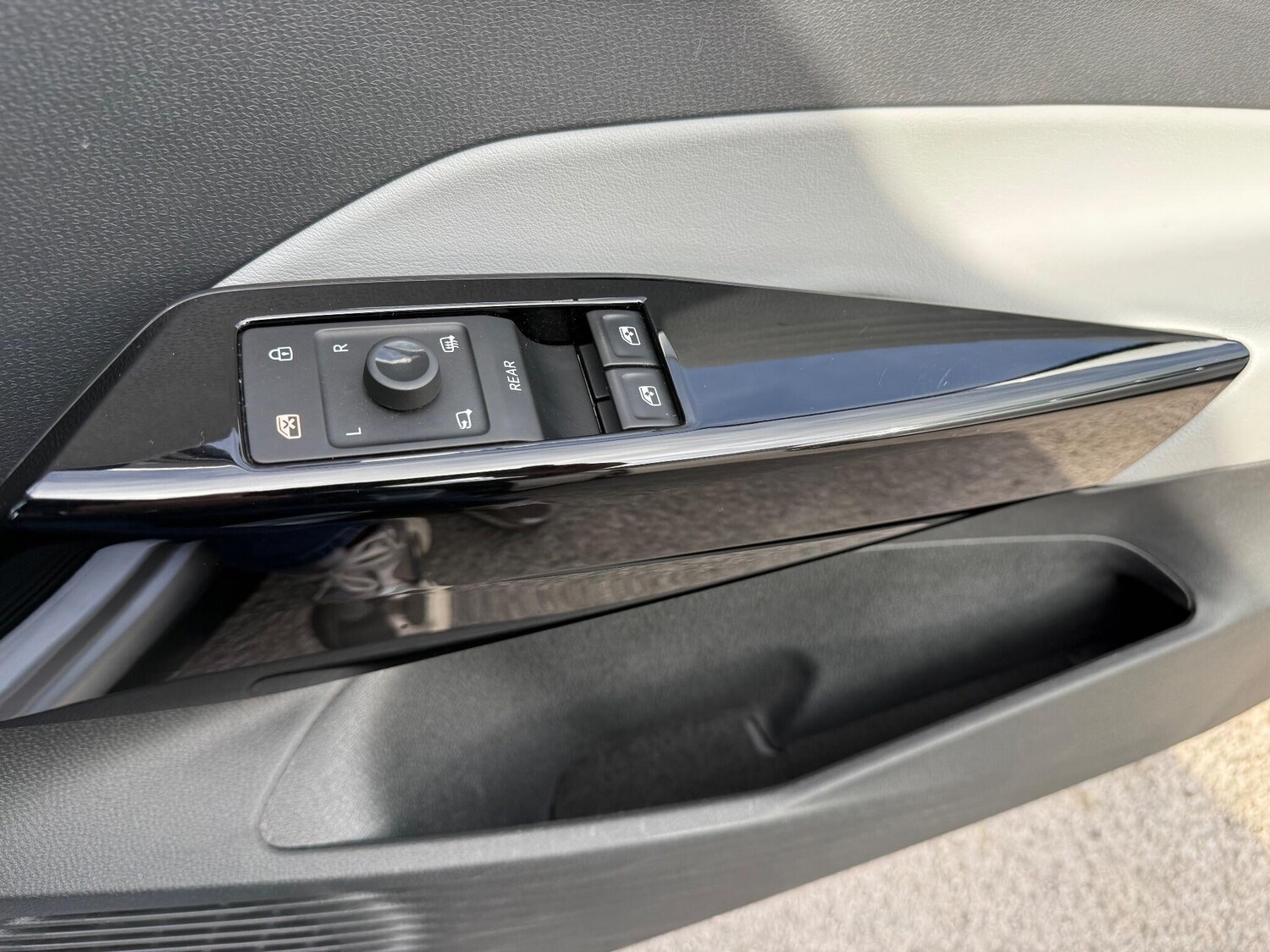 Used Volkswagen ID.3 2020 for sale - 76108396: Photo 48