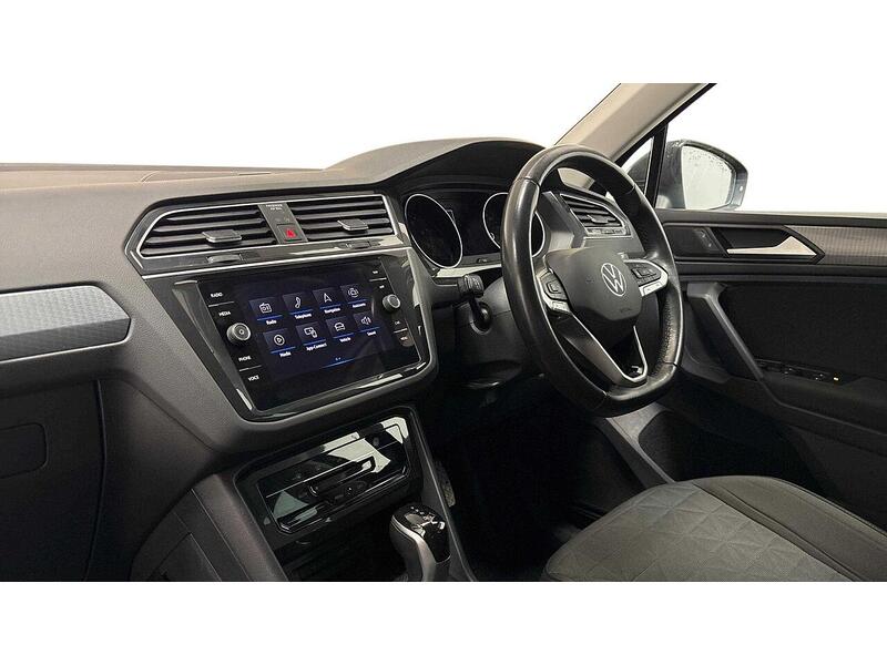 Used Volkswagen Tiguan 2022 for sale - 77350199: Photo 2