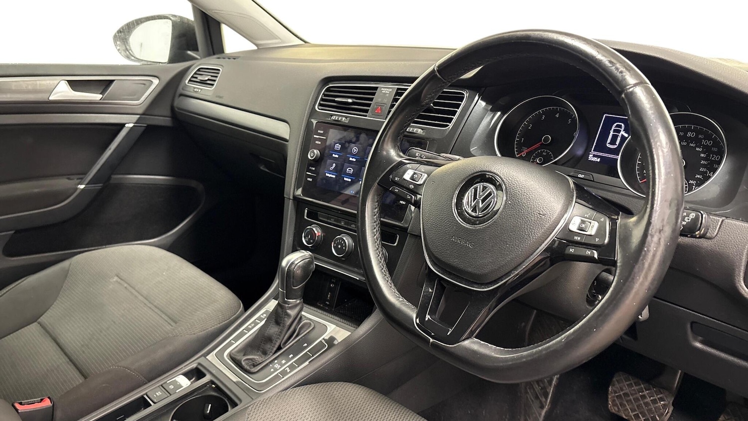 Used Volkswagen Golf 2018 for sale - 77097682: Photo 5