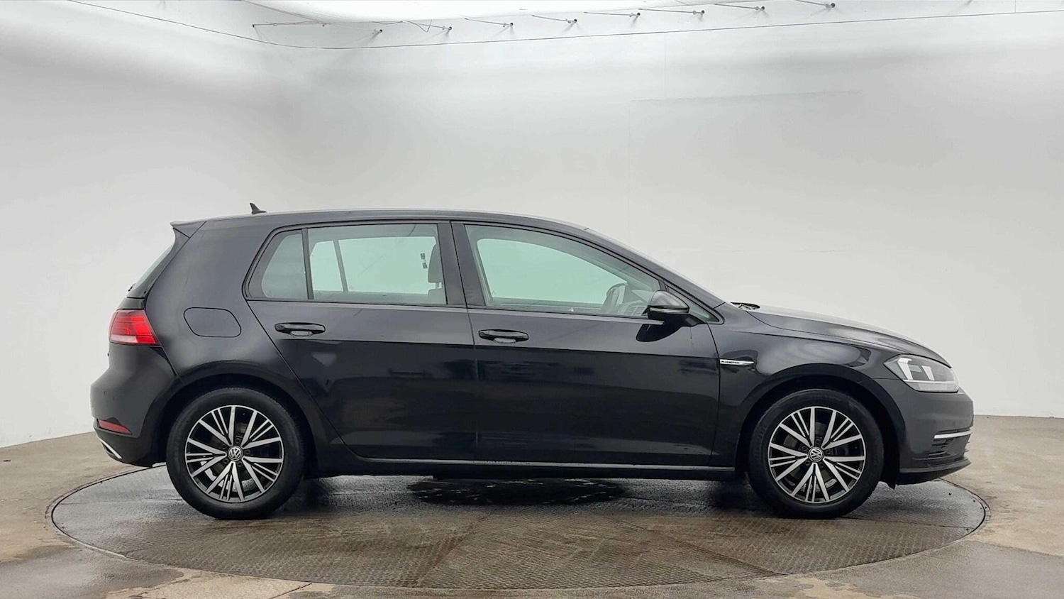 Used Volkswagen Golf 2018 for sale - 77097682: Photo 8