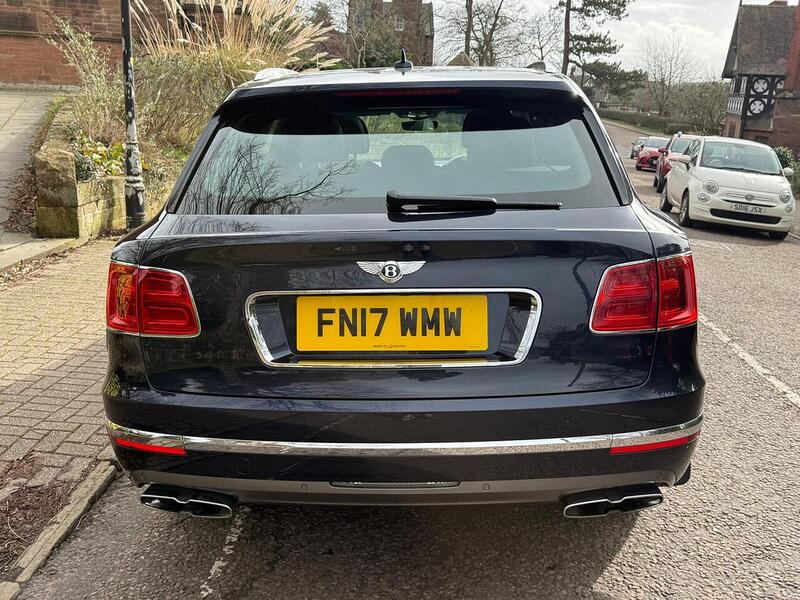 Used Bentley Bentayga 2017 for sale - 77572357: Photo 24