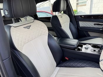 Used Bentley Bentayga 2017 for sale - 77572357: Photo