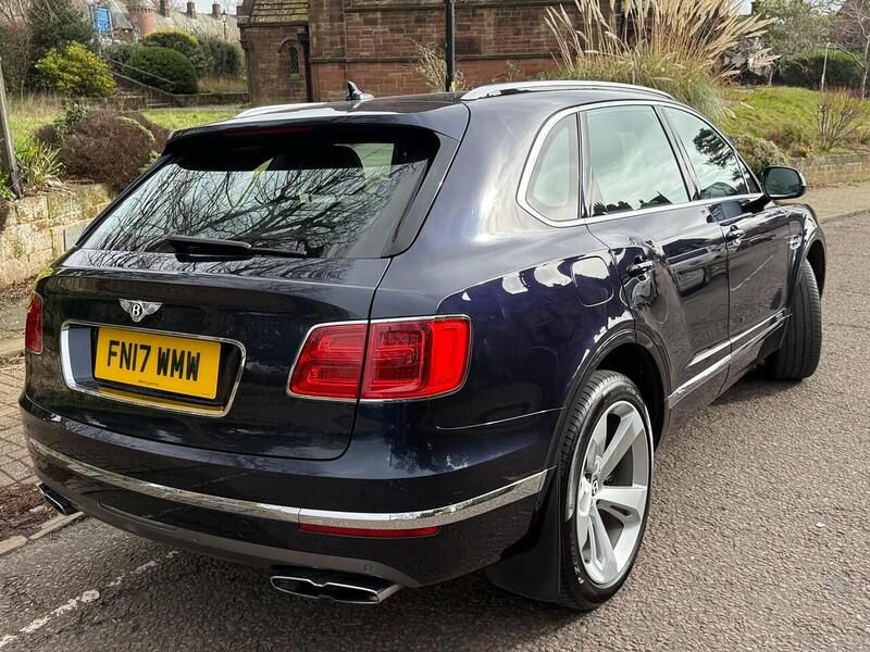 Used Bentley Bentayga 2017 for sale - 77572357: Photo 33