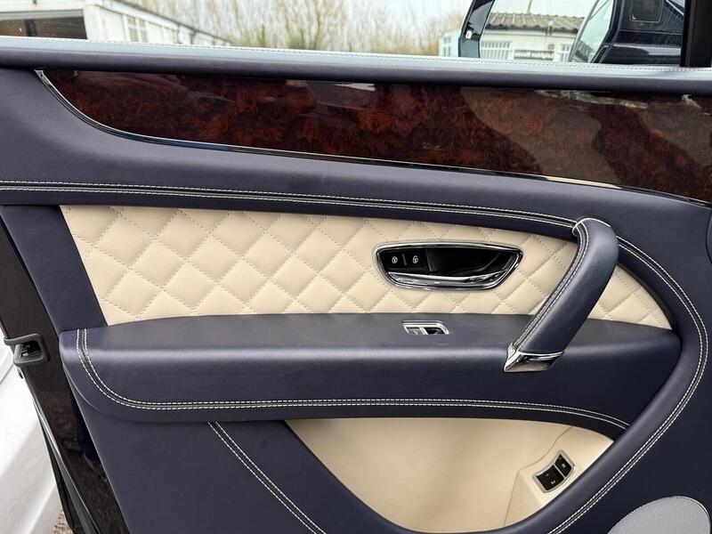 Used Bentley Bentayga 2017 for sale - 77572357: Photo 49