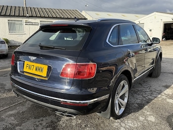 Used Bentley Bentayga 2017 for sale - 77572357: Photo