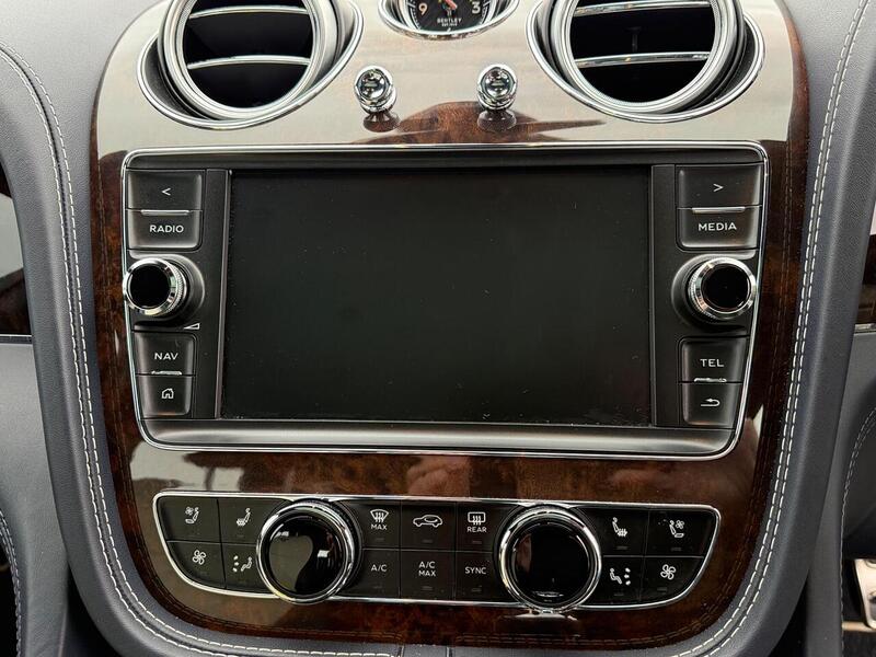 Used Bentley Bentayga 2017 for sale - 77572357: Photo 52