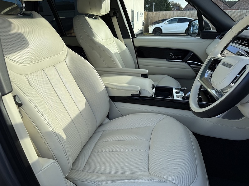 Used Land Rover Range Rover 2022 for sale - 77622082: Photo 2