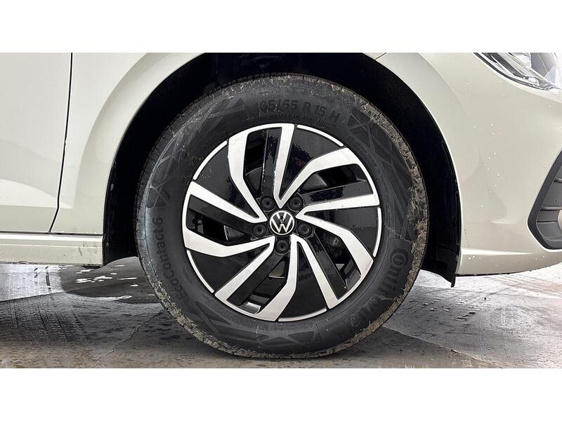 Used Volkswagen Polo 2023 for sale - 78218254: Photo 2