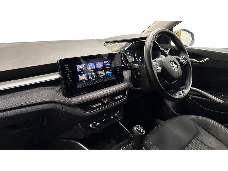 Used Skoda Fabia 2022 for sale - 77475608: Photo 2