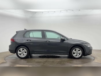 Used Volkswagen Golf 2022 for sale - 77242760: Photo