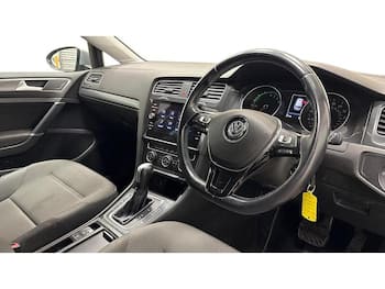Used Volkswagen Golf 2019 for sale - 79745145: Photo