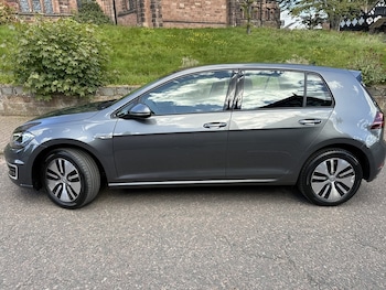 Used Volkswagen Golf 2019 for sale - 78713912: Photo
