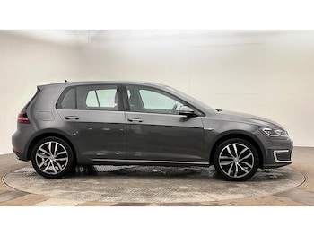 Used Volkswagen Golf 2019 for sale - 79503125: Photo