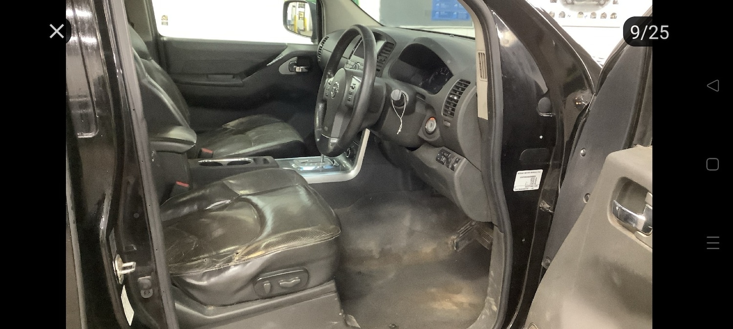 Used Nissan Navara 2011 for sale - 76785387: Photo 4