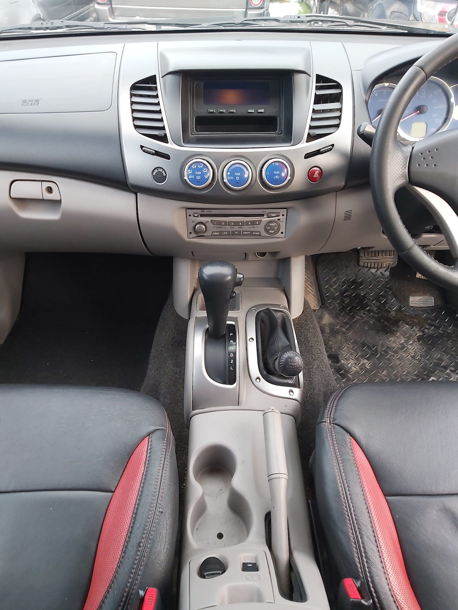 Used Mitsubishi L200 2009 for sale - 77115964: Photo 12