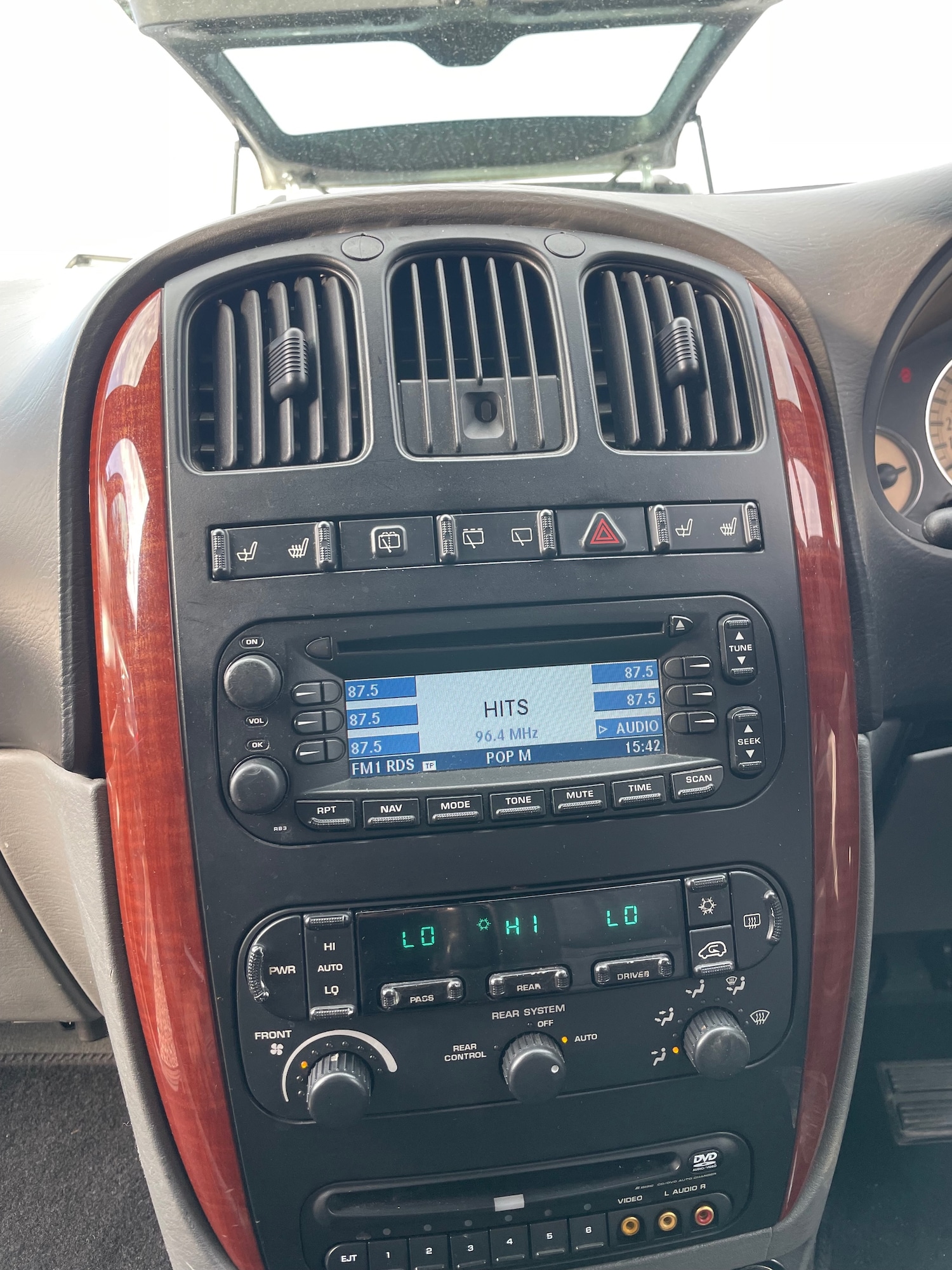 Used Chrysler Grand Voyager 2006 for sale - 76885196: Photo 7