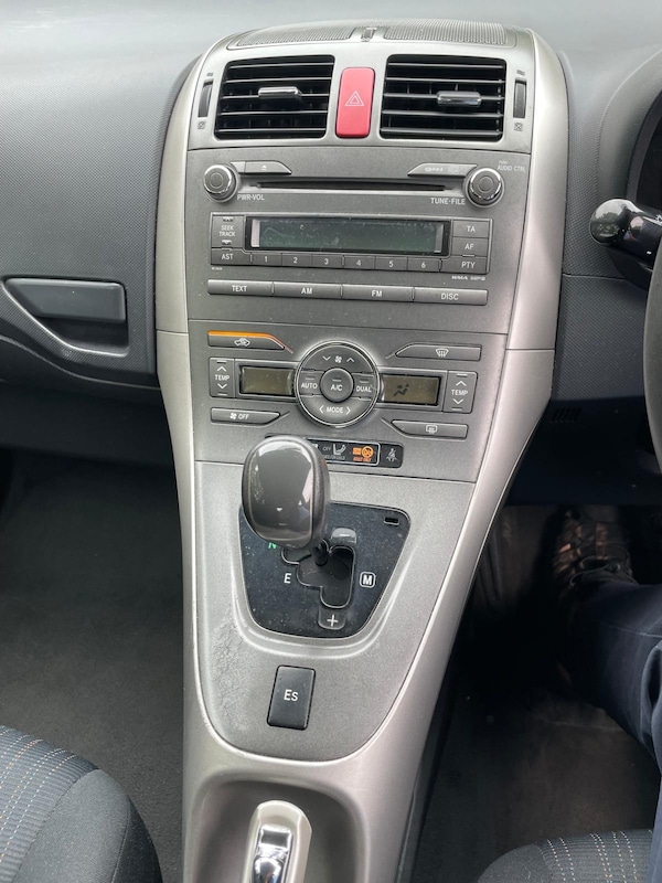 Used Toyota Auris 2009 for sale - 75655108: Photo 3