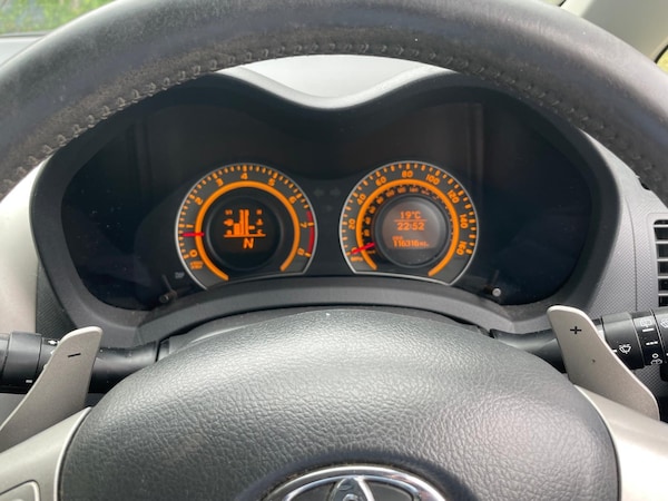 Used Toyota Auris 2009 for sale - 75655108: Photo 4