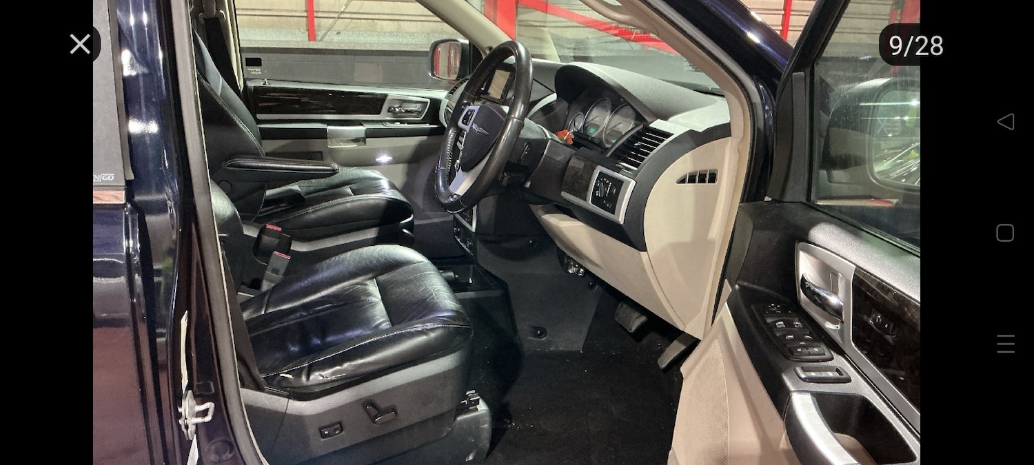 Used Chrysler Grand Voyager 2011 for sale - 77140967: Photo 11