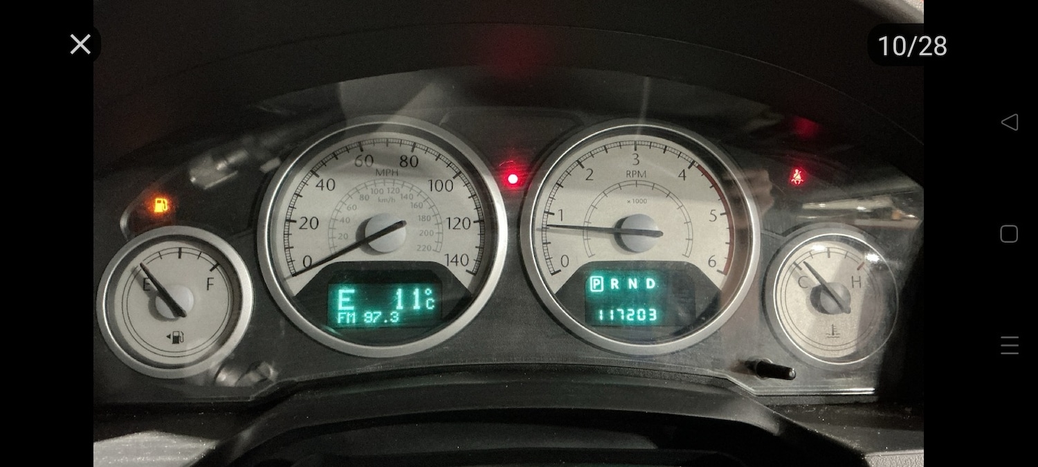 Used Chrysler Grand Voyager 2011 for sale - 77140967: Photo 4