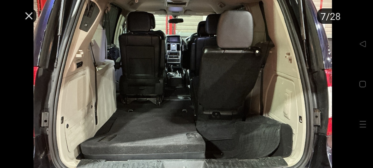 Used Chrysler Grand Voyager 2011 for sale - 77140967: Photo 9