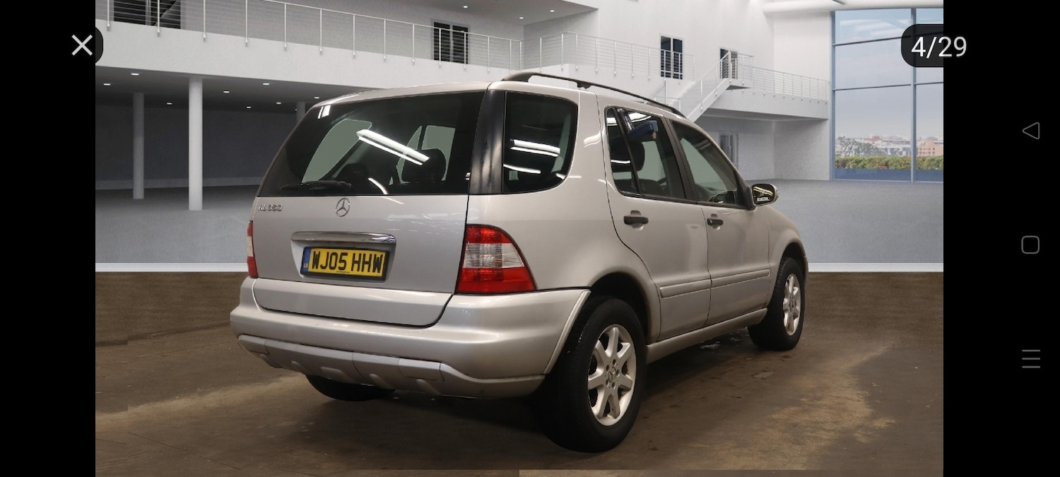 Used Mercedes-Benz M Class 2005 for sale - 76134641: Photo 8