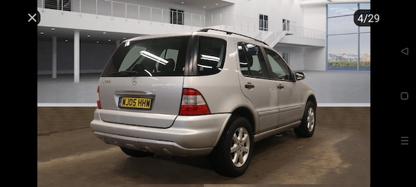 Used Mercedes-Benz M-Class 2005 for sale - 76134641: Photo 8