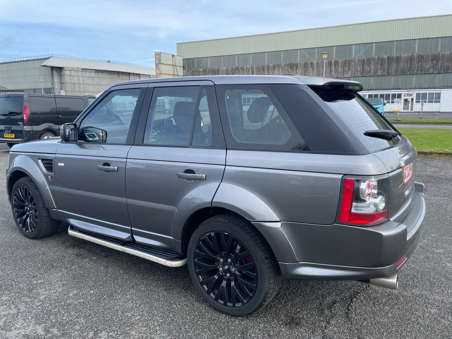 Used Land Rover Range Rover Sport 2010 for sale - 77643251: Photo 5